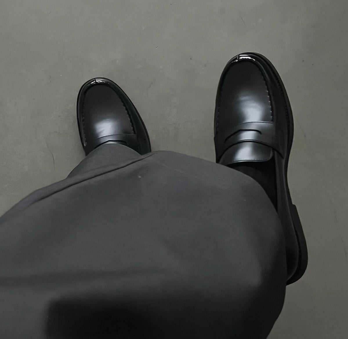 NOIR PENNY LOAFERS
