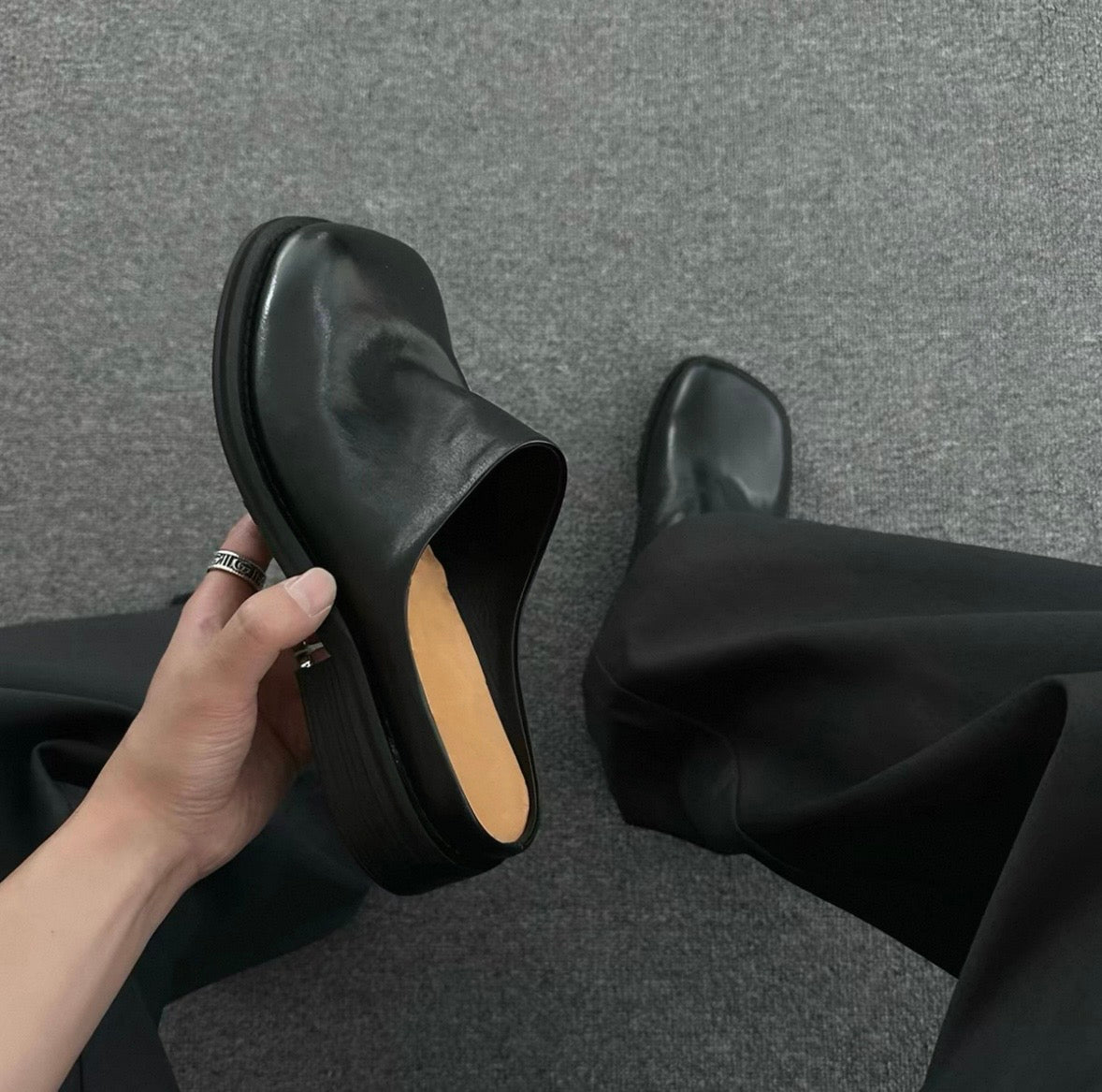 Modern Silhouette Mule