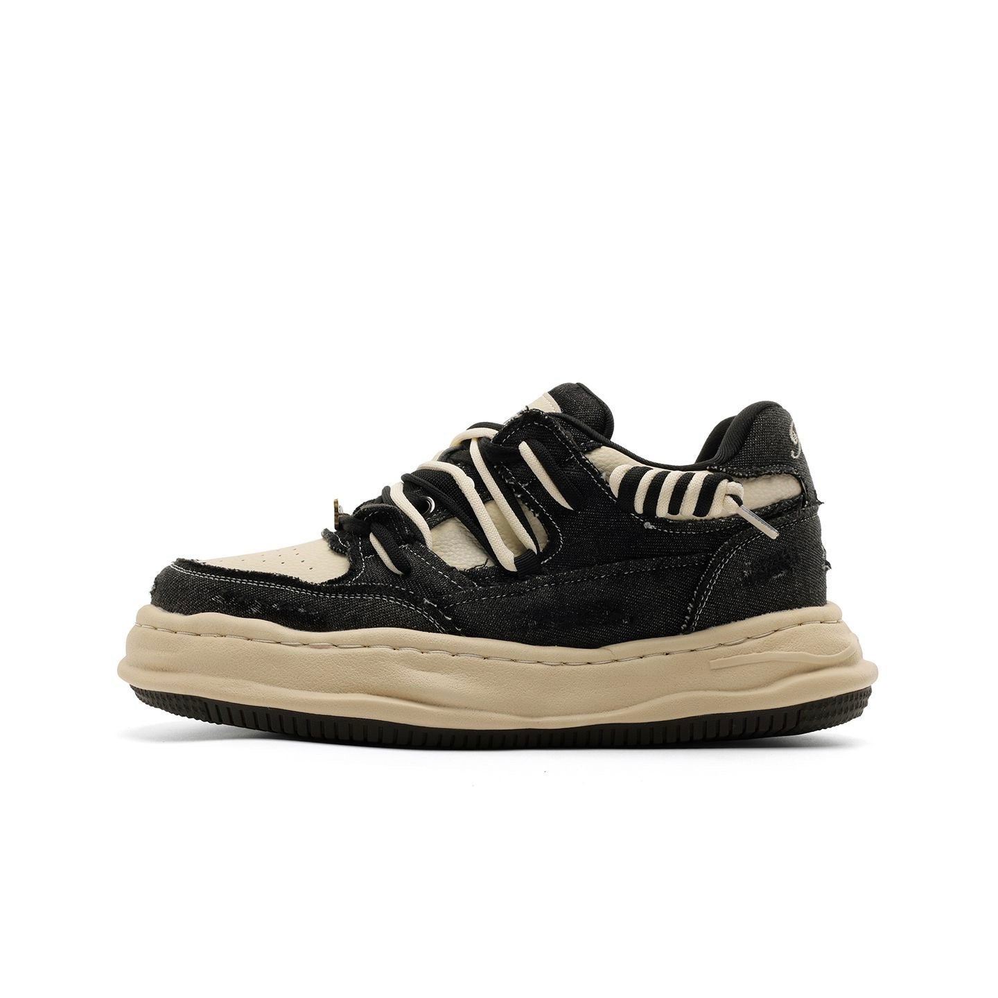 Mars Retro Skate Sneakers