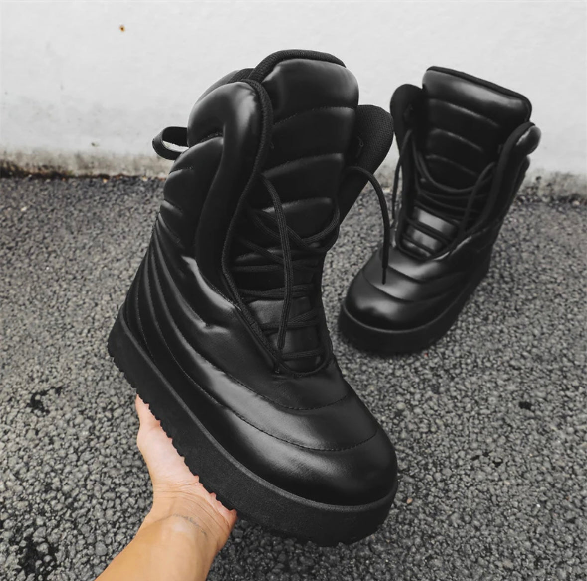 Black Hightop puff boots +9cm – FRM