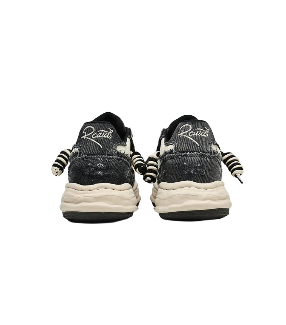 Mars Retro Skate Sneakers