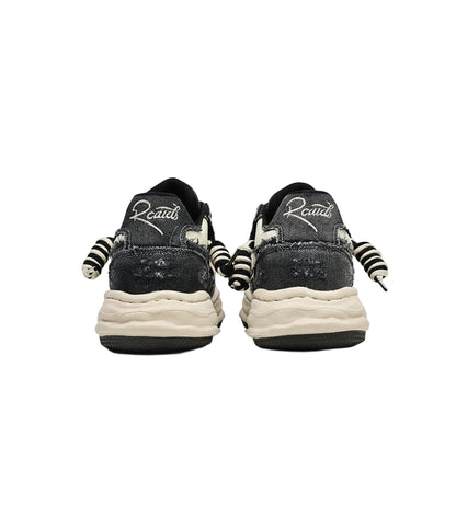 Mars Retro Skate Sneakers